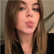 Actuellement en études dans la domaine du commerce international, je suis en capacité de donner des cours d’anglais (niveau B2)